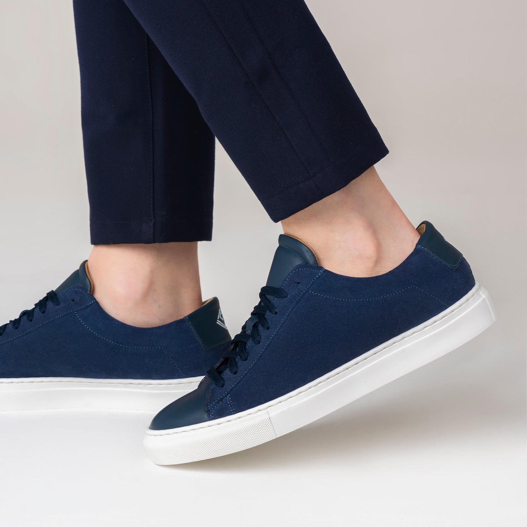 Nova sneakers uomo in camoscio inserti in pelle